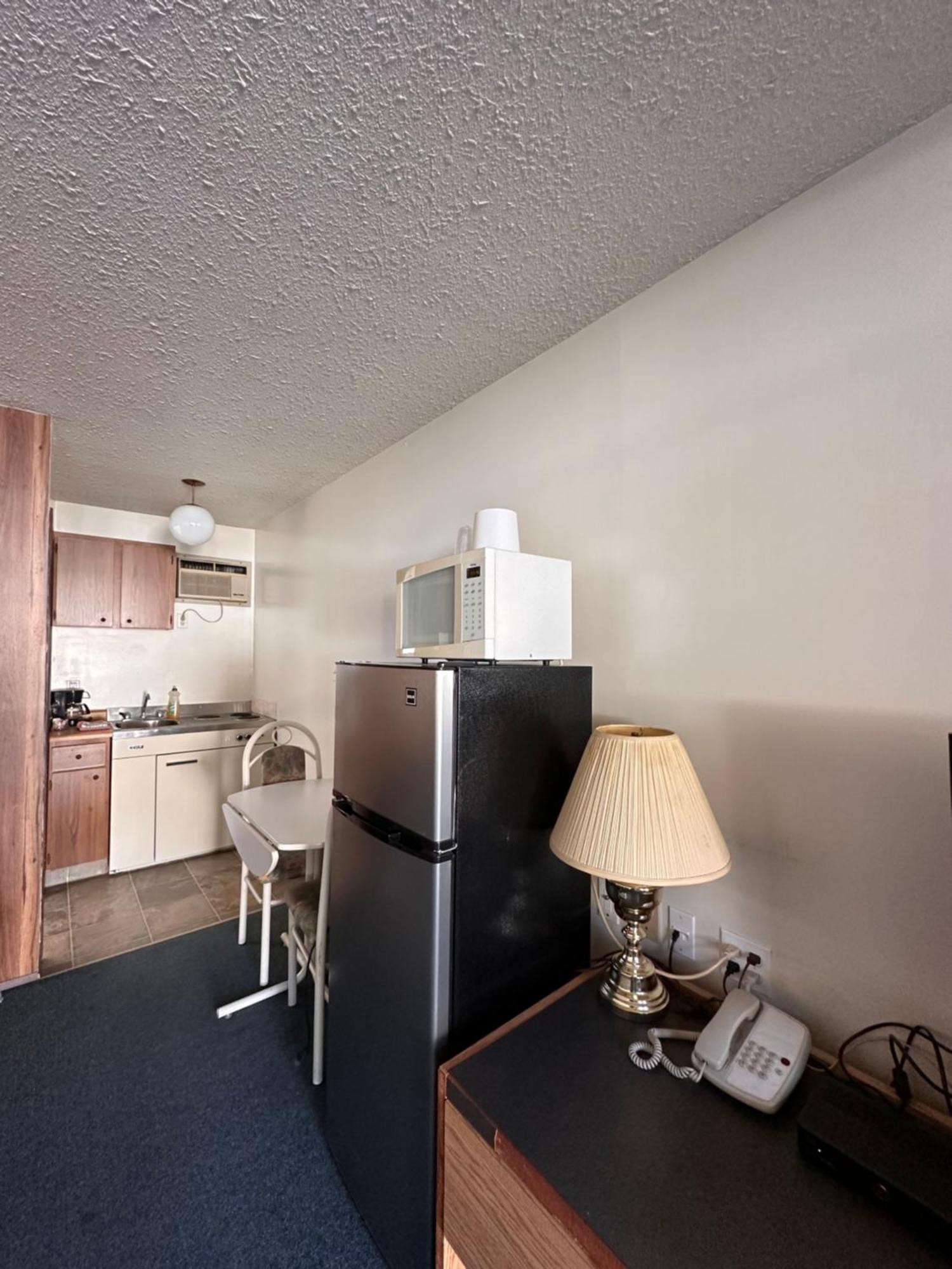 Howard Johnson By Wyndham Edson Exteriör bild